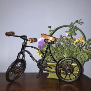 Cute Rustic Bike Bookshelf Decoration